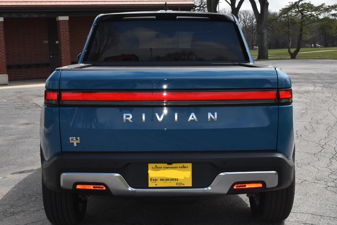 2022 Rivian R1T - Image 6 of 15