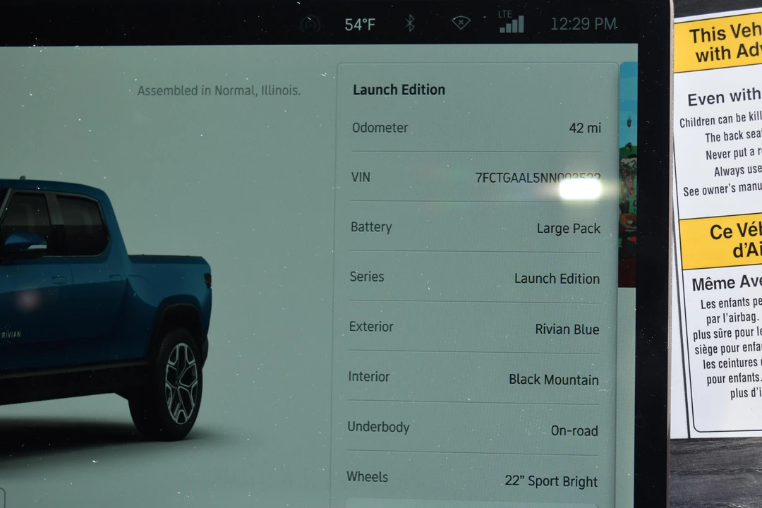 2022 Rivian R1T - Image 15 of 15