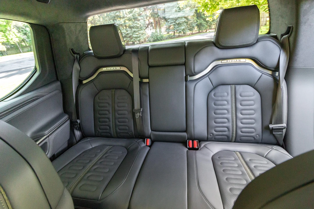2022 Rivian R1T - Image 26 of 31