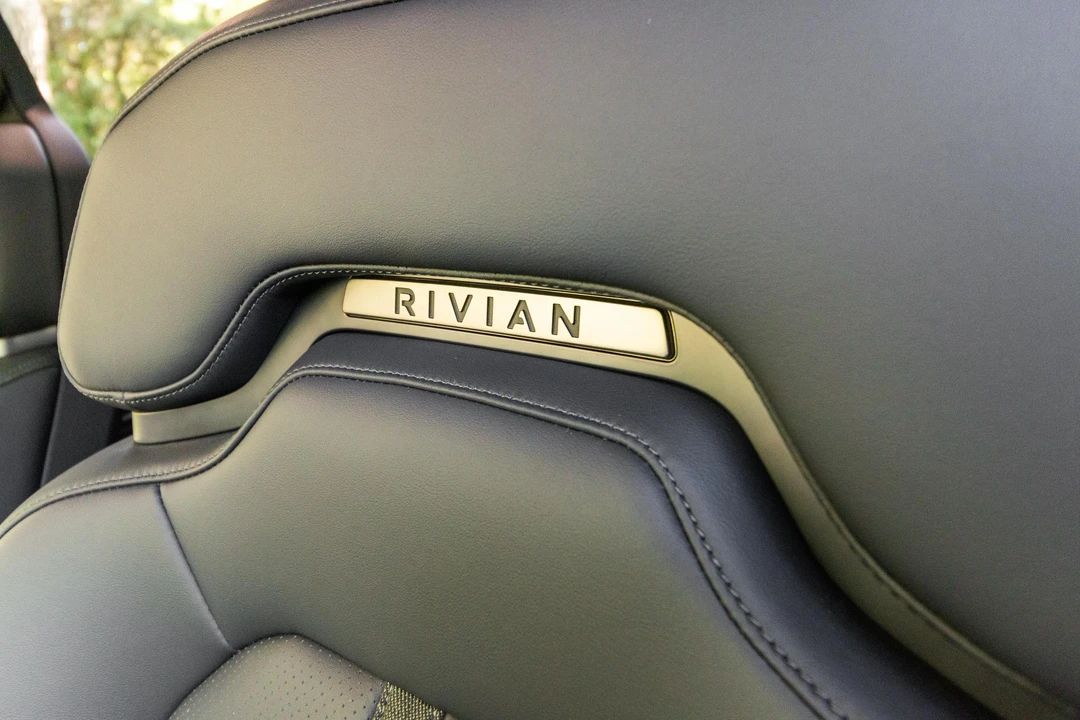 2022 Rivian R1T - Image 29 of 31