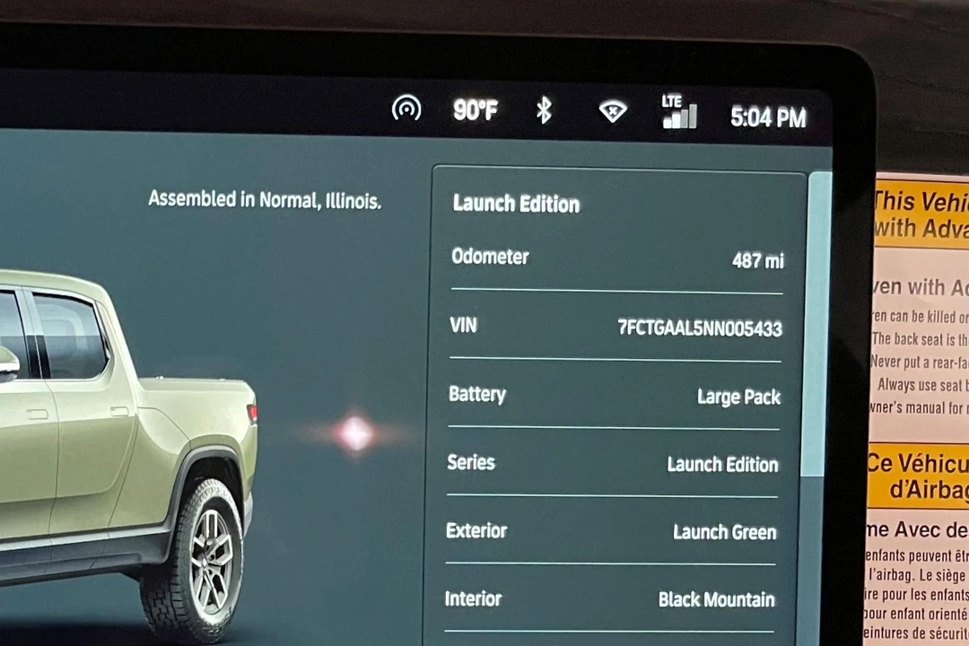 2022 Rivian R1T - Image 27 of 31