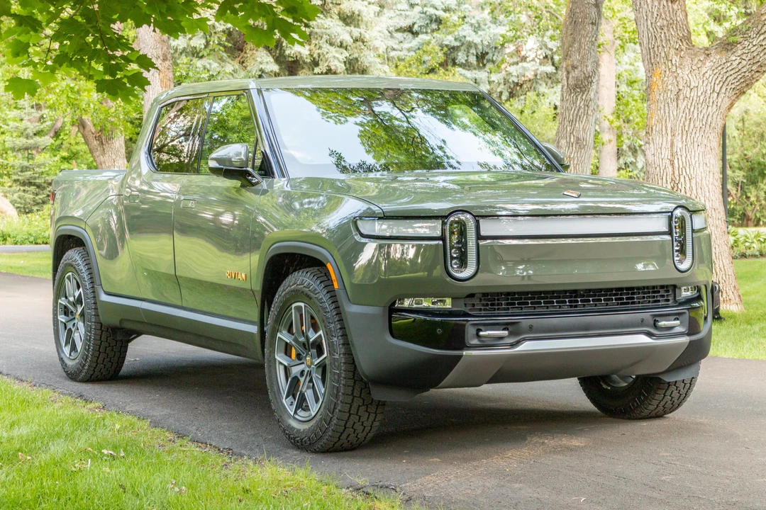 2022 Rivian R1T - Image 9 of 31