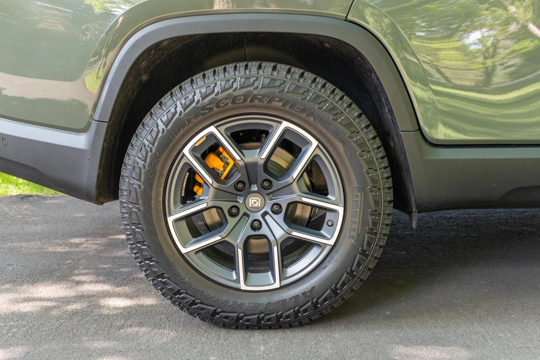 2022 Rivian R1T - Image 22 of 31