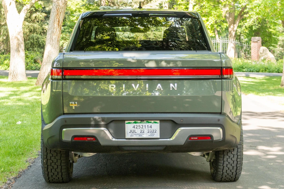 2022 Rivian R1T - Image 5 of 31