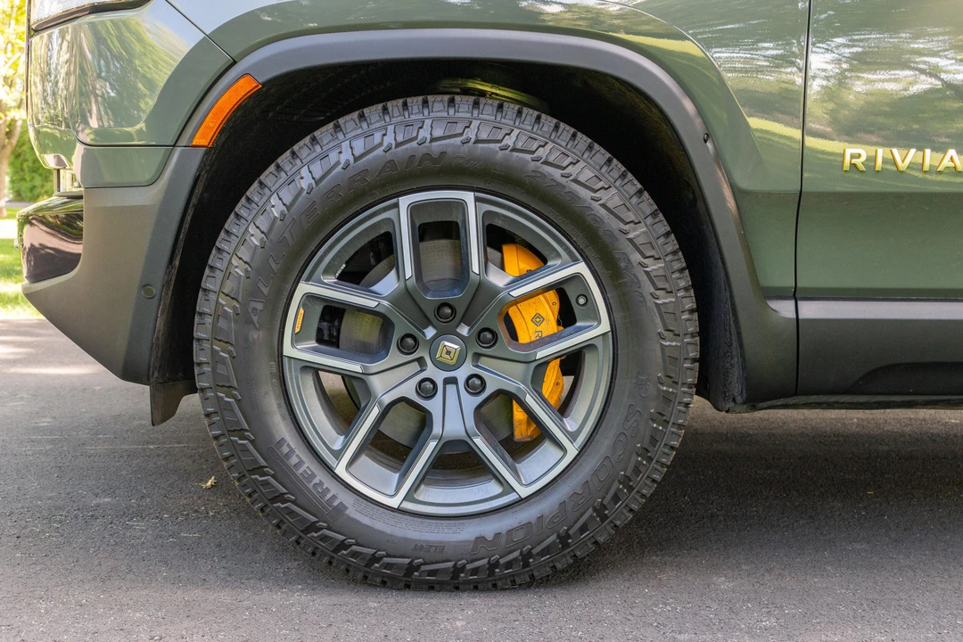 2022 Rivian R1T - Image 20 of 31