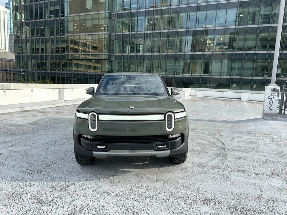 2022 Rivian R1T - Image 6 of 31