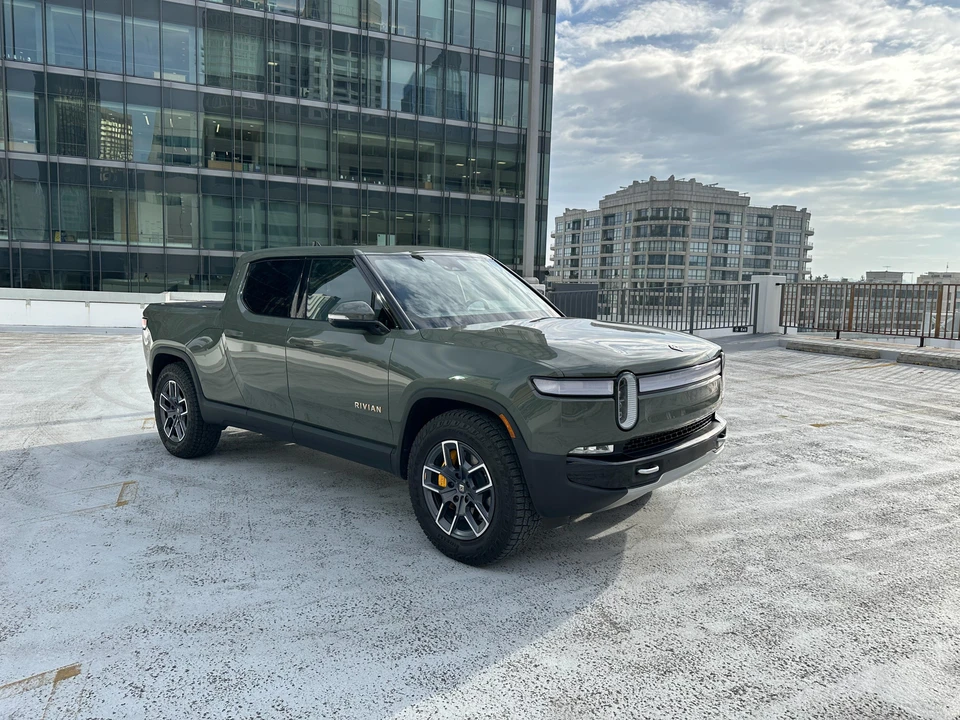 2022 Rivian R1T - Image 31 of 31