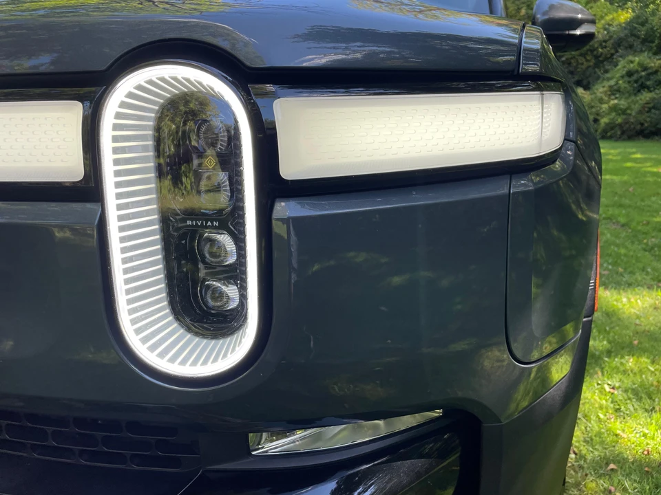 2022 Rivian R1T - Image 22 of 31