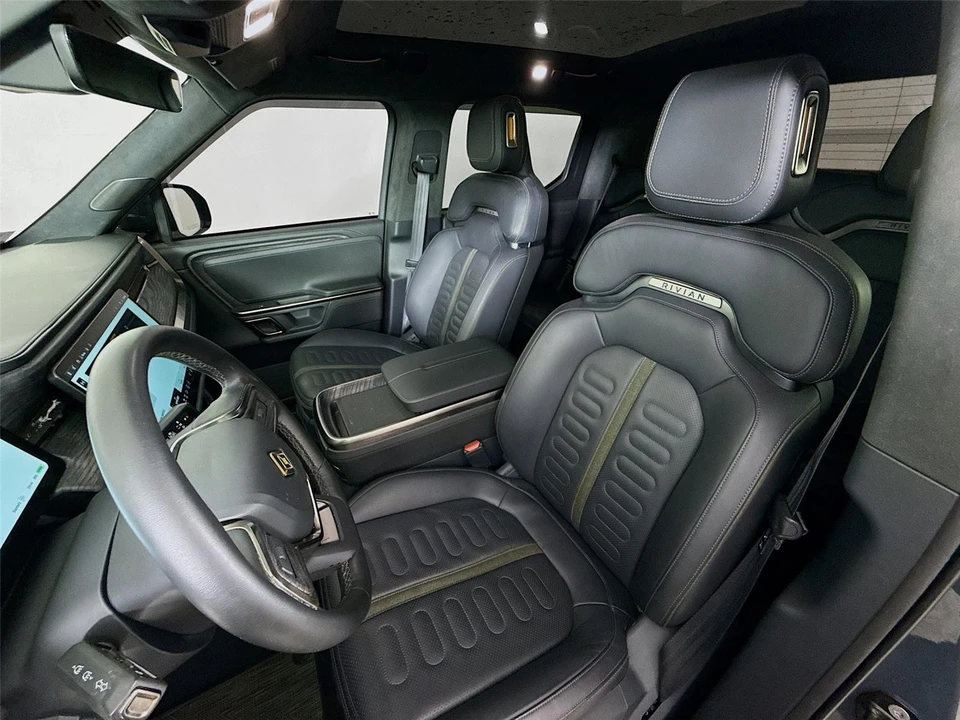 2022 Rivian R1T - Image 12 of 14