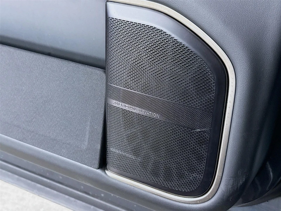 2022 Rivian R1T - Image 10 of 14