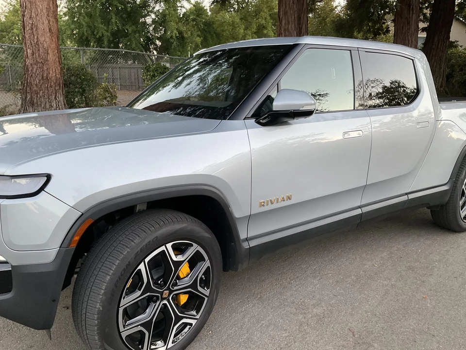 2022 Rivian R1T - Image 23 of 31
