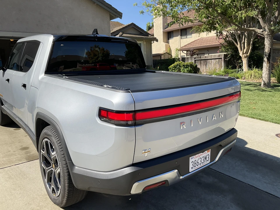 2022 Rivian R1T - Image 29 of 31