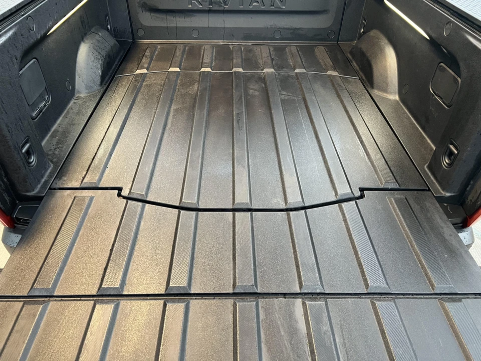 2022 Rivian R1T - Image 19 of 31