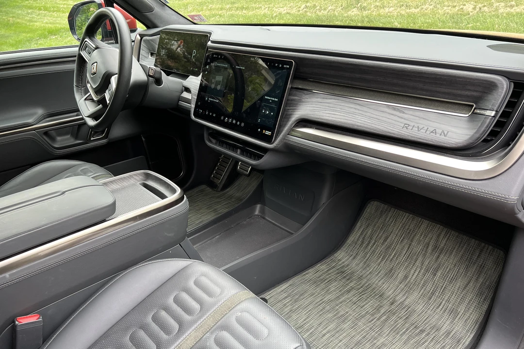2022 Rivian R1T - Image 31 of 31