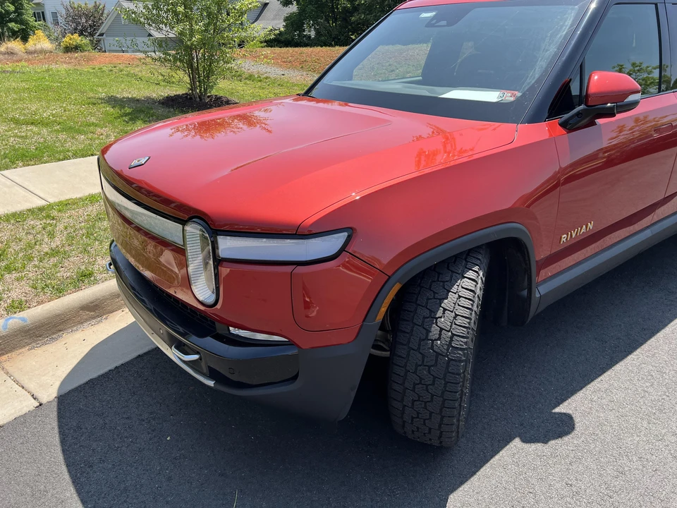 2022 Rivian R1T - Image 12 of 31