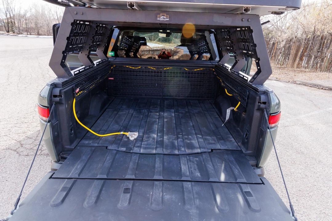 2022 Rivian R1T - Image 31 of 31