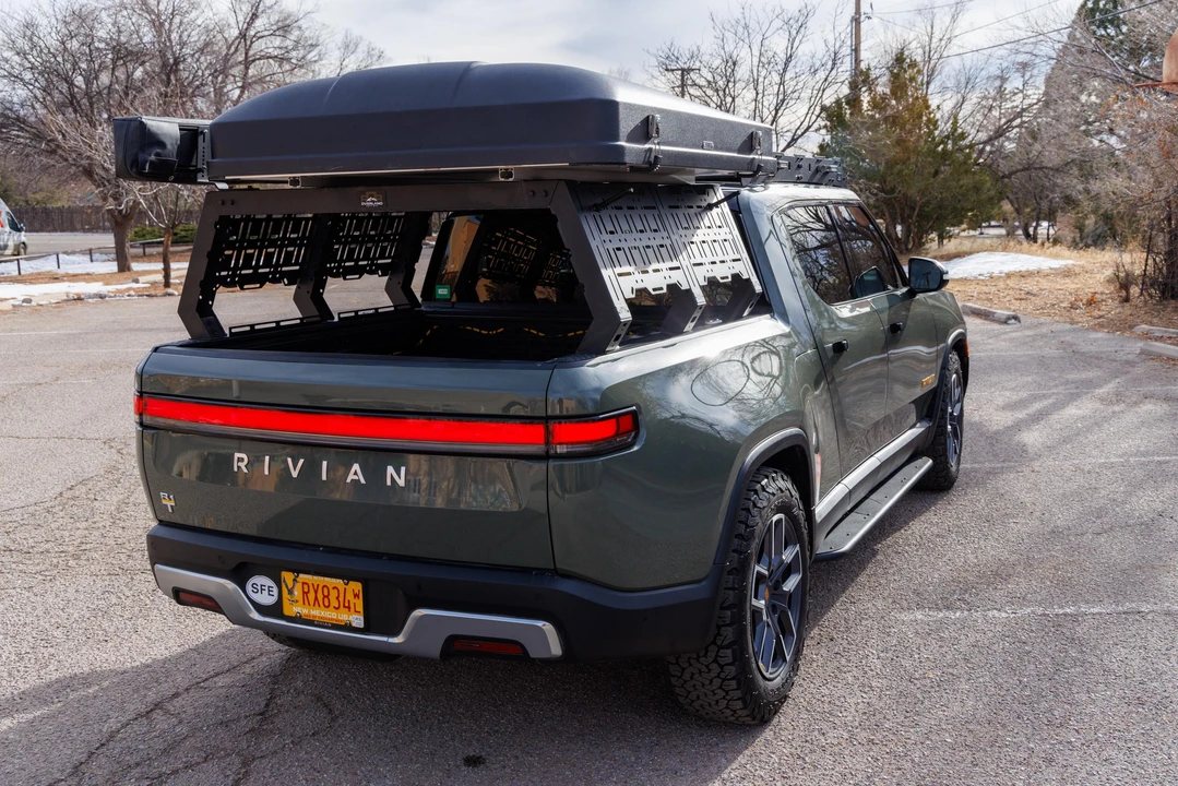 2022 Rivian R1T - Image 14 of 31