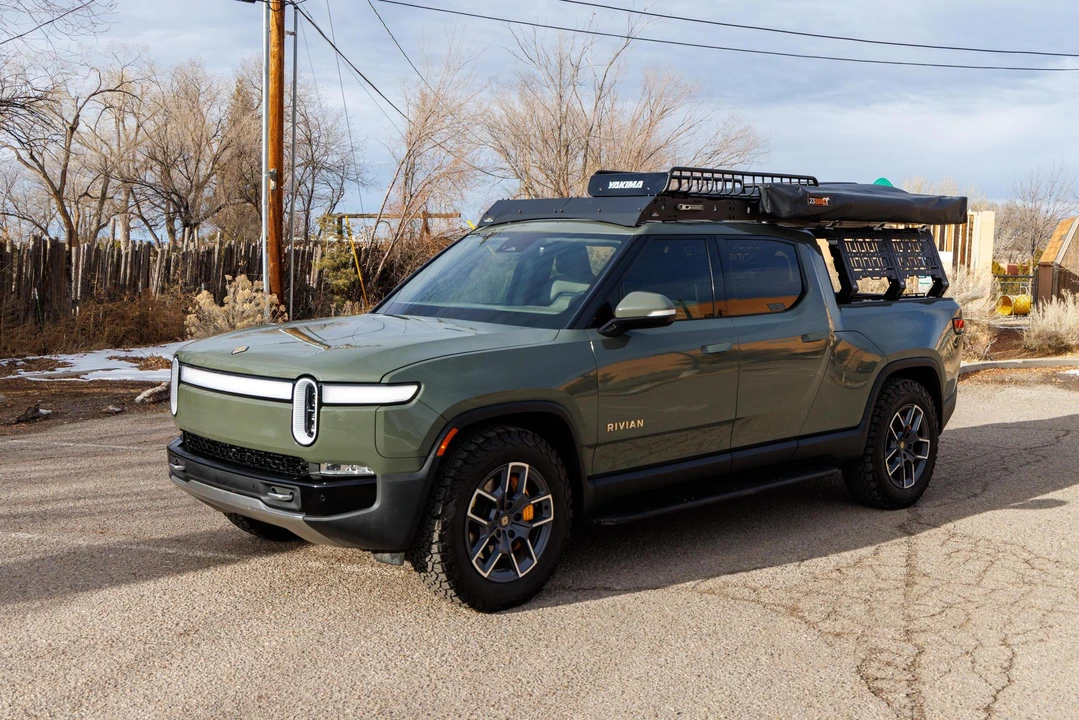 2022 Rivian R1T - Image 8 of 31