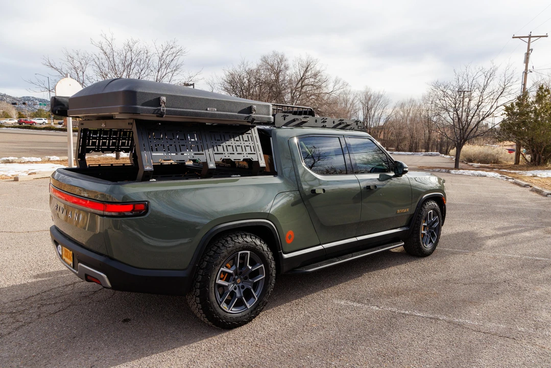 2022 Rivian R1T - Image 15 of 31