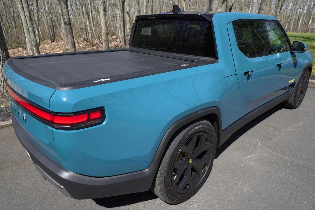 2022 Rivian R1T - Image 4 of 8
