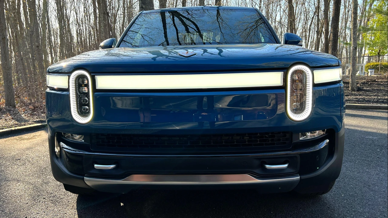 2022 Rivian R1T - Image 6 of 8