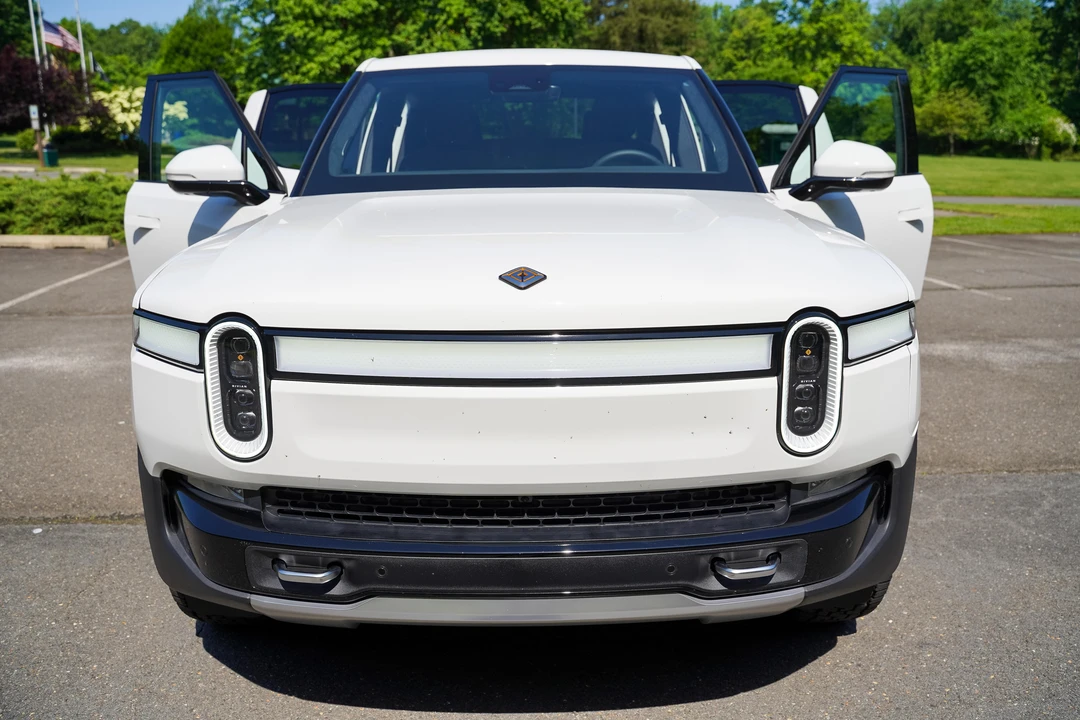 2022 Rivian R1T - Image 7 of 31