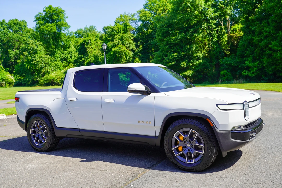 2022 Rivian R1T - Image 20 of 31
