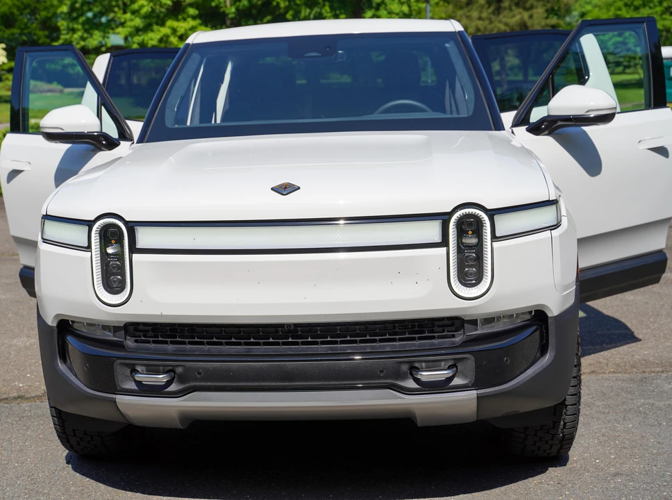 2022 Rivian R1T - Image 10 of 31