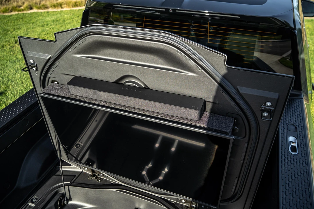 2022 Rivian R1T - Image 22 of 30