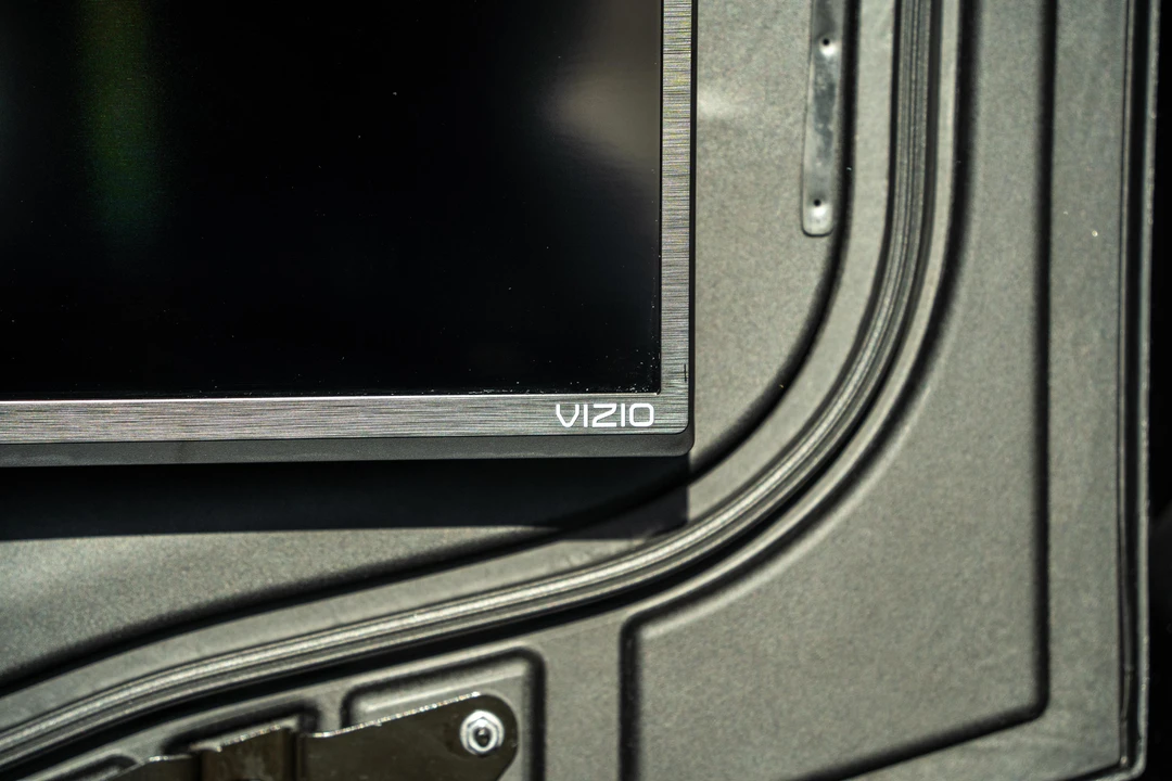 2022 Rivian R1T - Image 28 of 30