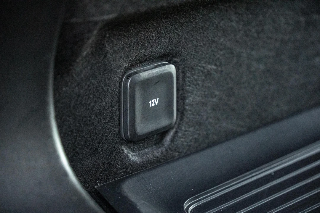 2022 Rivian R1T - Image 30 of 30