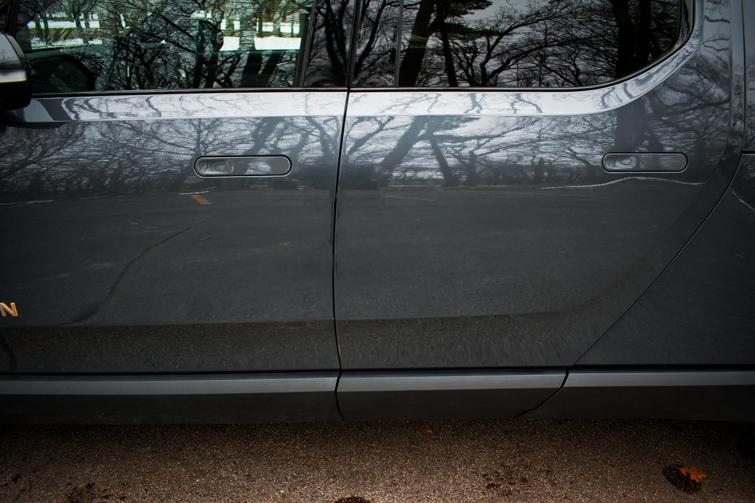 2022 Rivian R1T - Image 26 of 31