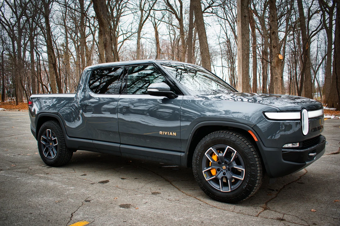 2022 Rivian R1T - Image 11 of 31