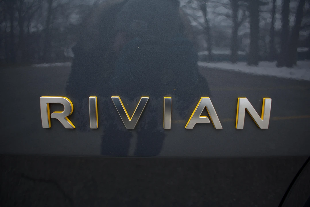 2022 Rivian R1T - Image 24 of 31