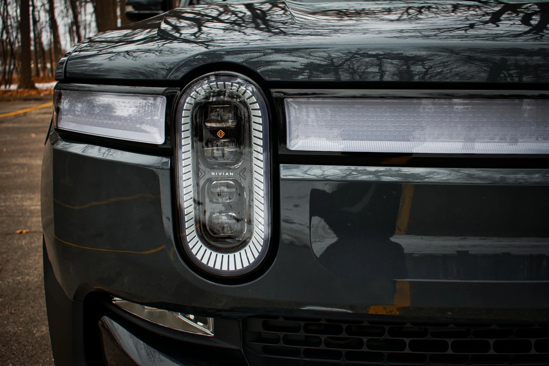 2022 Rivian R1T - Image 13 of 31