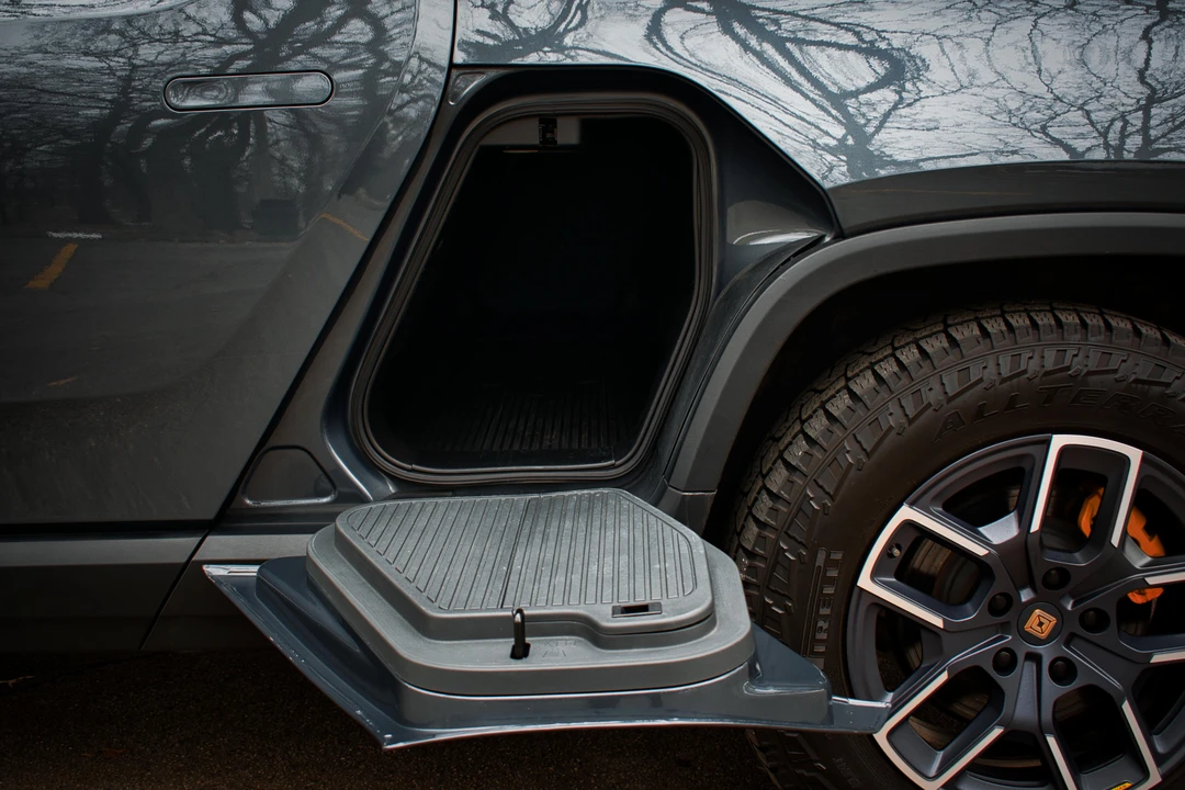 2022 Rivian R1T - Image 27 of 31