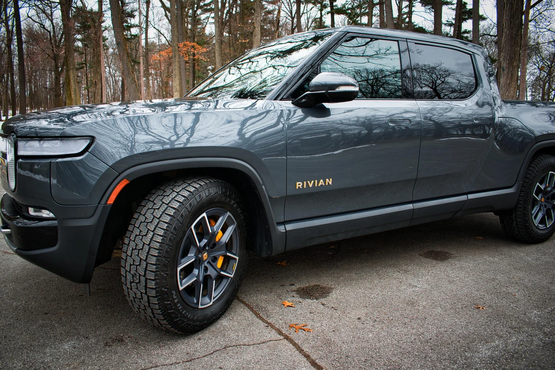 2022 Rivian R1T - Image 19 of 31