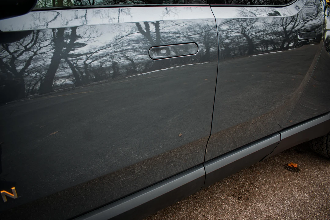 2022 Rivian R1T - Image 25 of 31