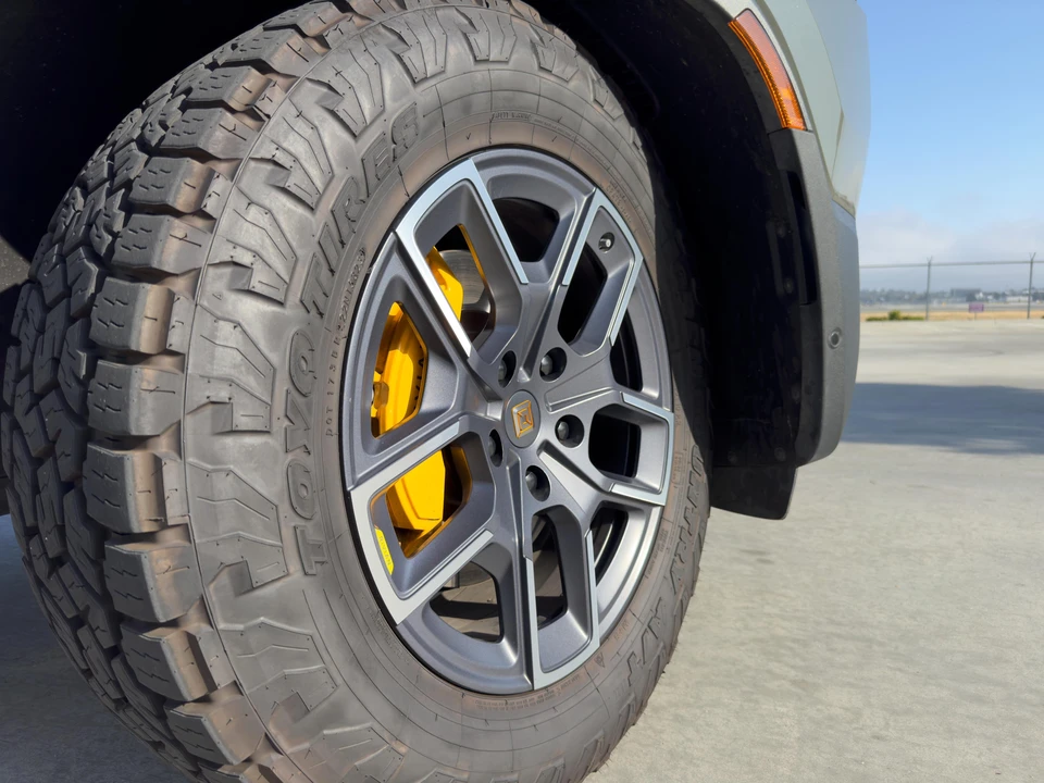 2022 Rivian R1T - Image 26 of 31