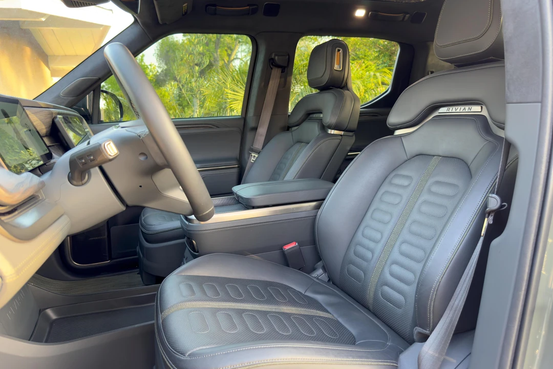 2022 Rivian R1T - Image 29 of 31