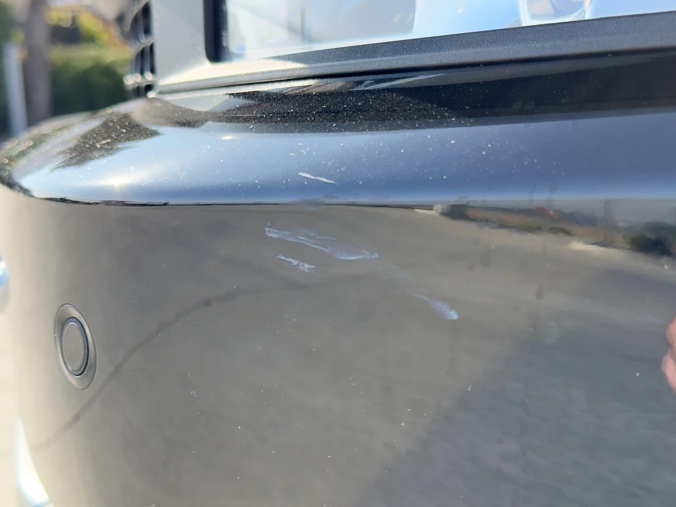 2022 Rivian R1T - Image 18 of 31