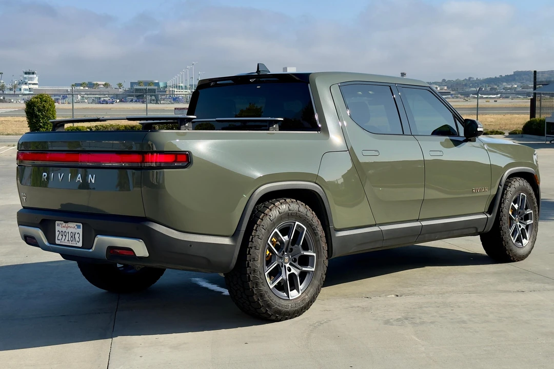 2022 Rivian R1T - Image 4 of 31