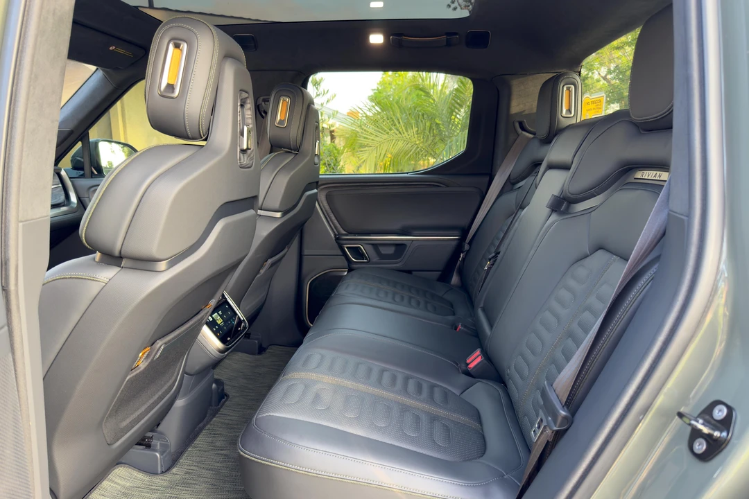 2022 Rivian R1T - Image 30 of 31