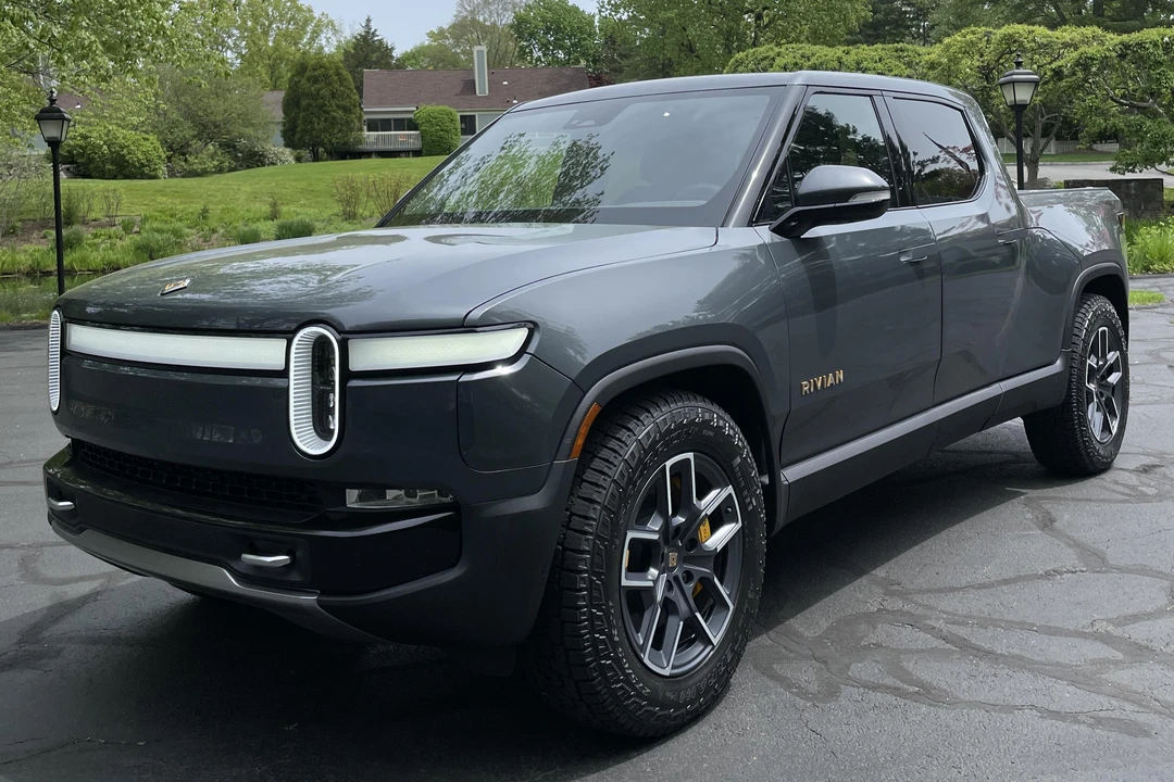 2022 Rivian R1T - Image 6 of 12