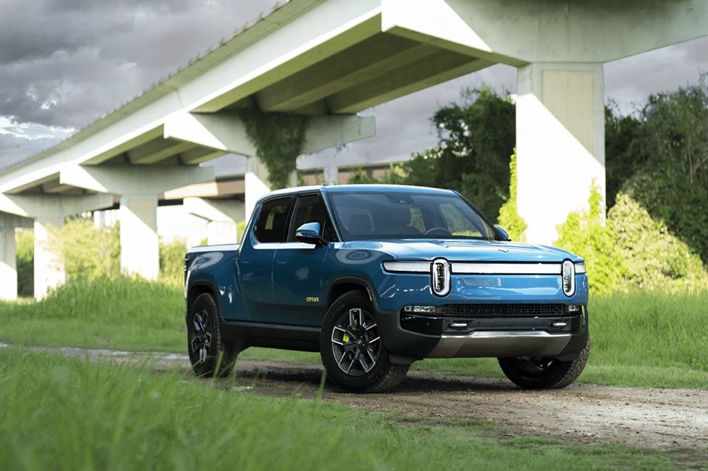 2022 Rivian R1T - Image 2 of 31