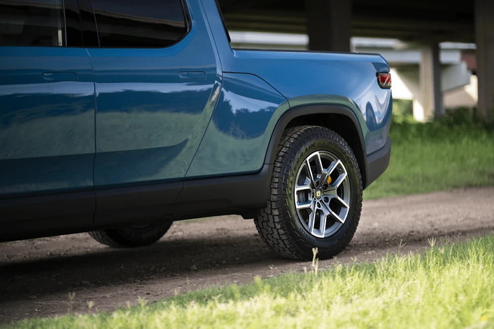 2022 Rivian R1T - Image 17 of 31