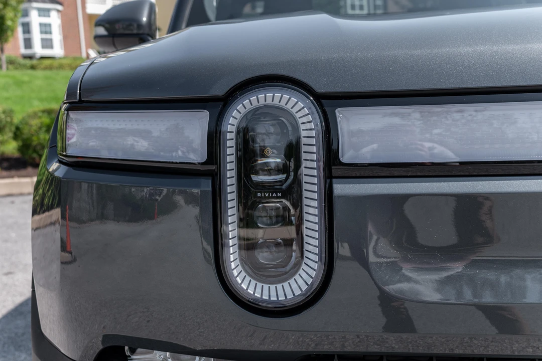 2022 Rivian R1T - Image 14 of 31