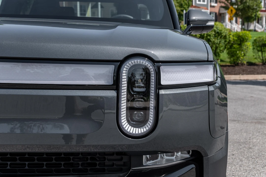 2022 Rivian R1T - Image 15 of 31