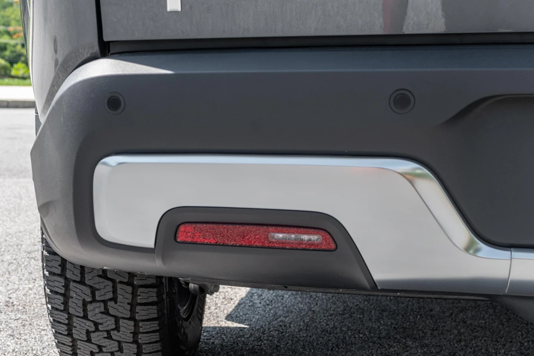 2022 Rivian R1T - Image 24 of 31
