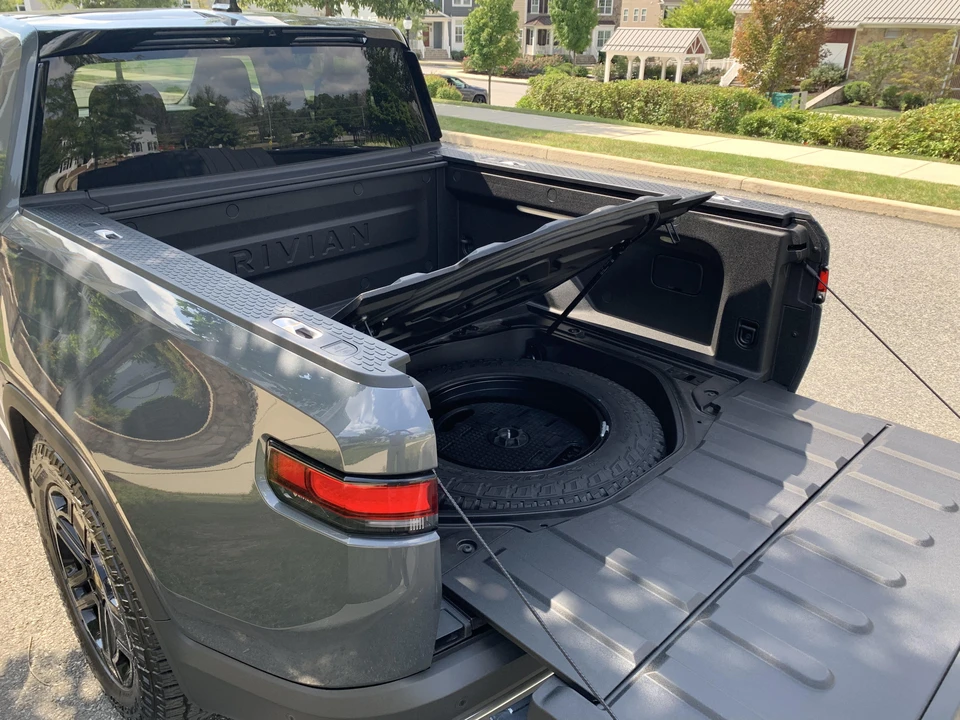 2022 Rivian R1T - Image 26 of 31